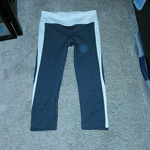 Gapfit workout capri pants